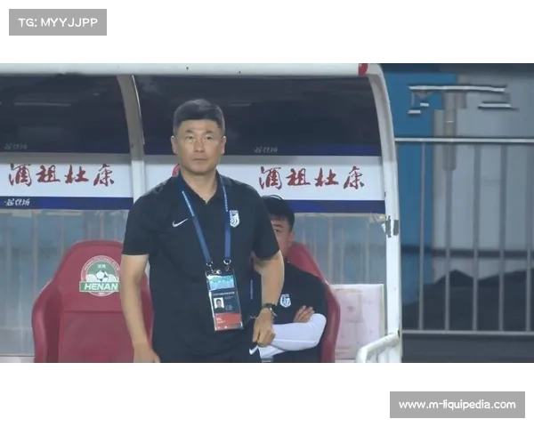 青岛西海岸保级告捷 主帅战术智慧获广泛认可