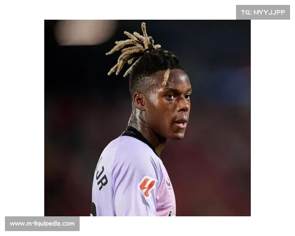 阿森纳签下斯托克城U19后卫迪克逊，击败多家竞争对手