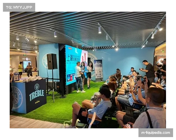 静默观赛区概念展示：个人定向音频设备在测试中的球迷反馈